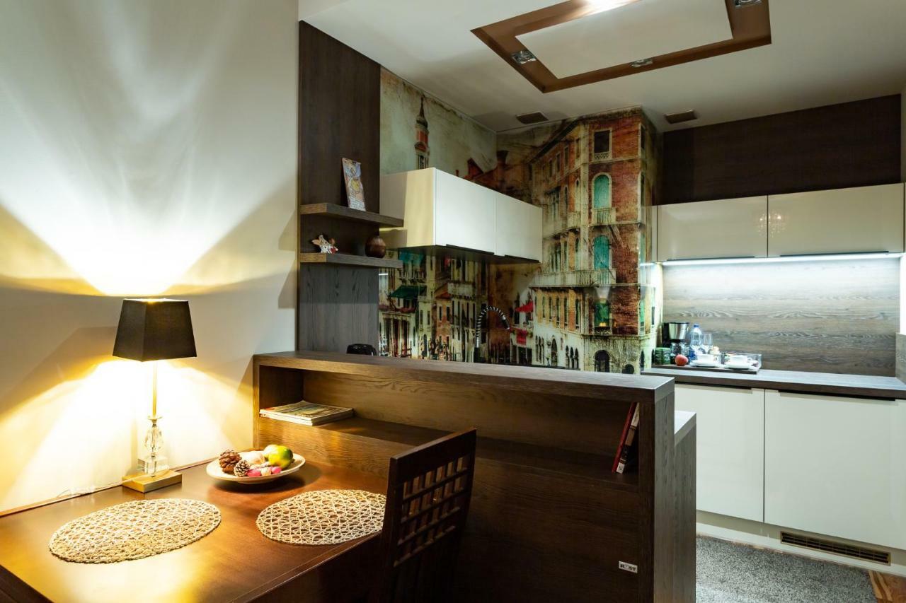Apartament Moderna Francuska Park カトヴィツェ エクステリア 写真